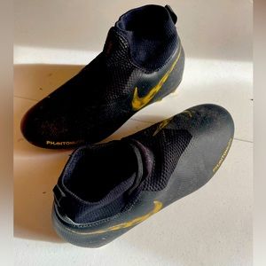 Nike Phantom Vision Pro DF FG youth size 6